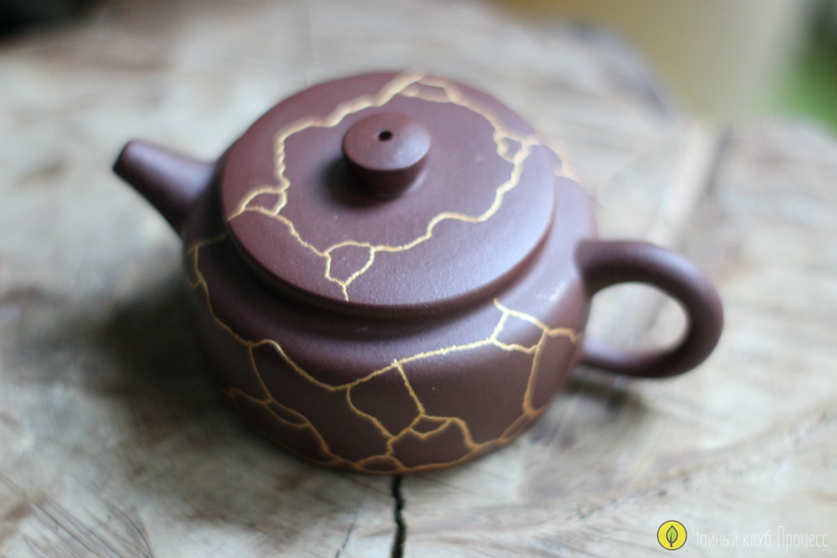 Чайник из исинской глины "Кинцуги"