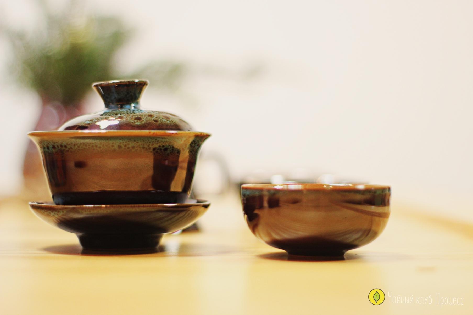 Набор посуды для чайной церемонии с карпом