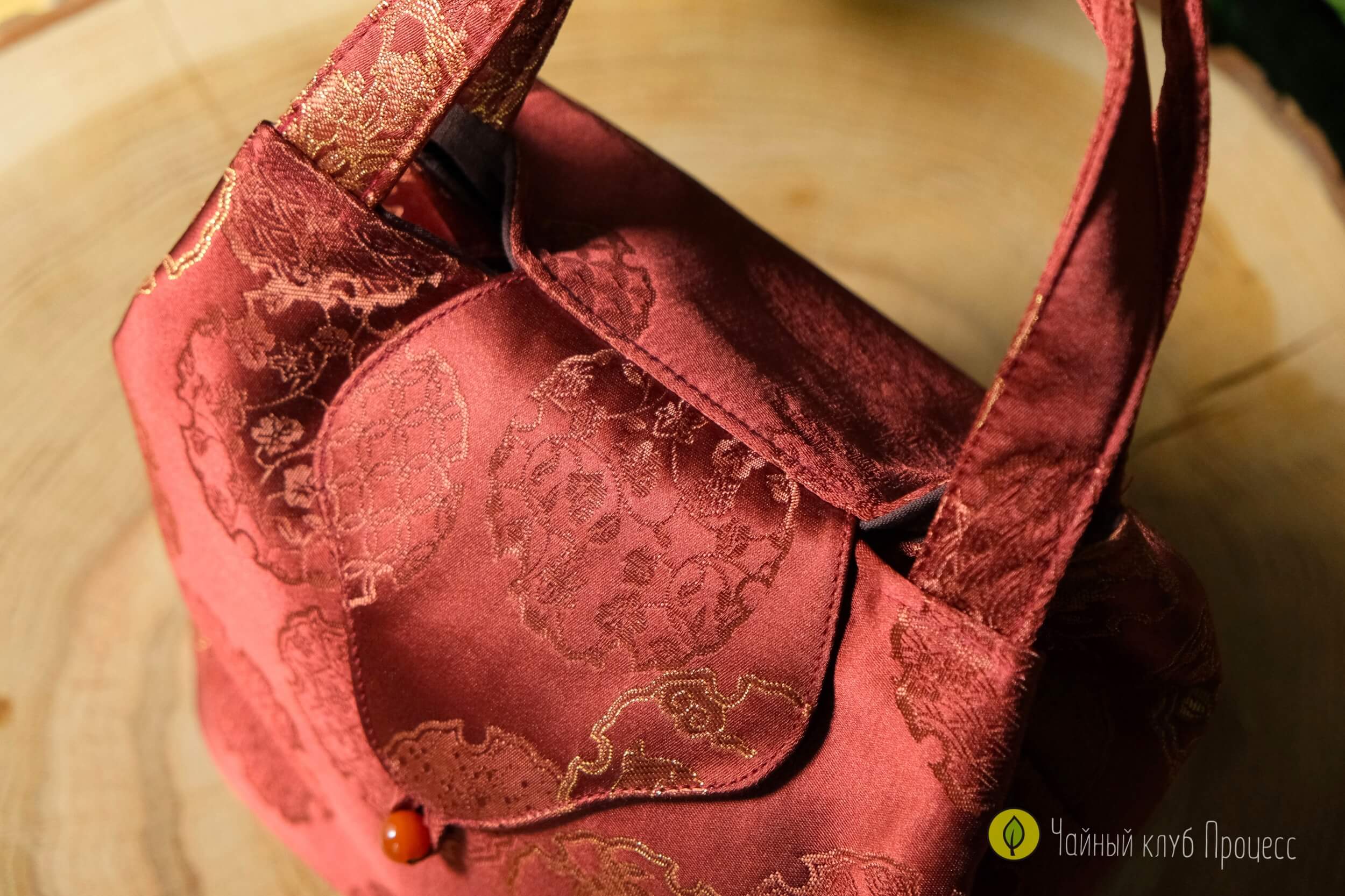 Сумка для чайной посуды «Красное золото»