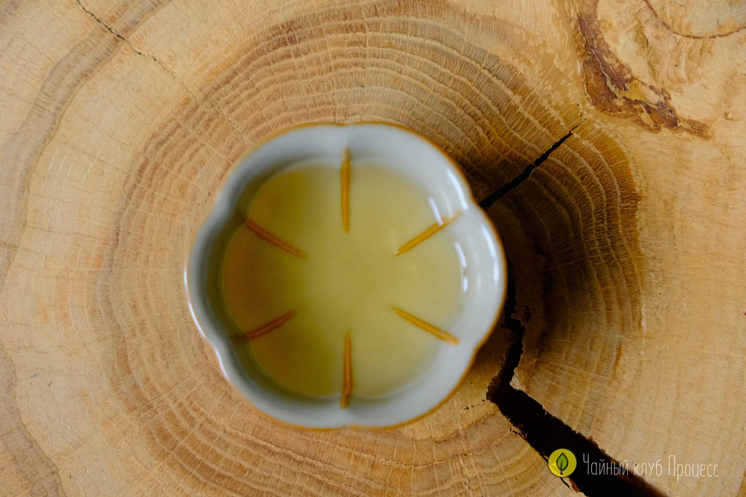 Пиала жу яо «Мэйхуа», кремовая