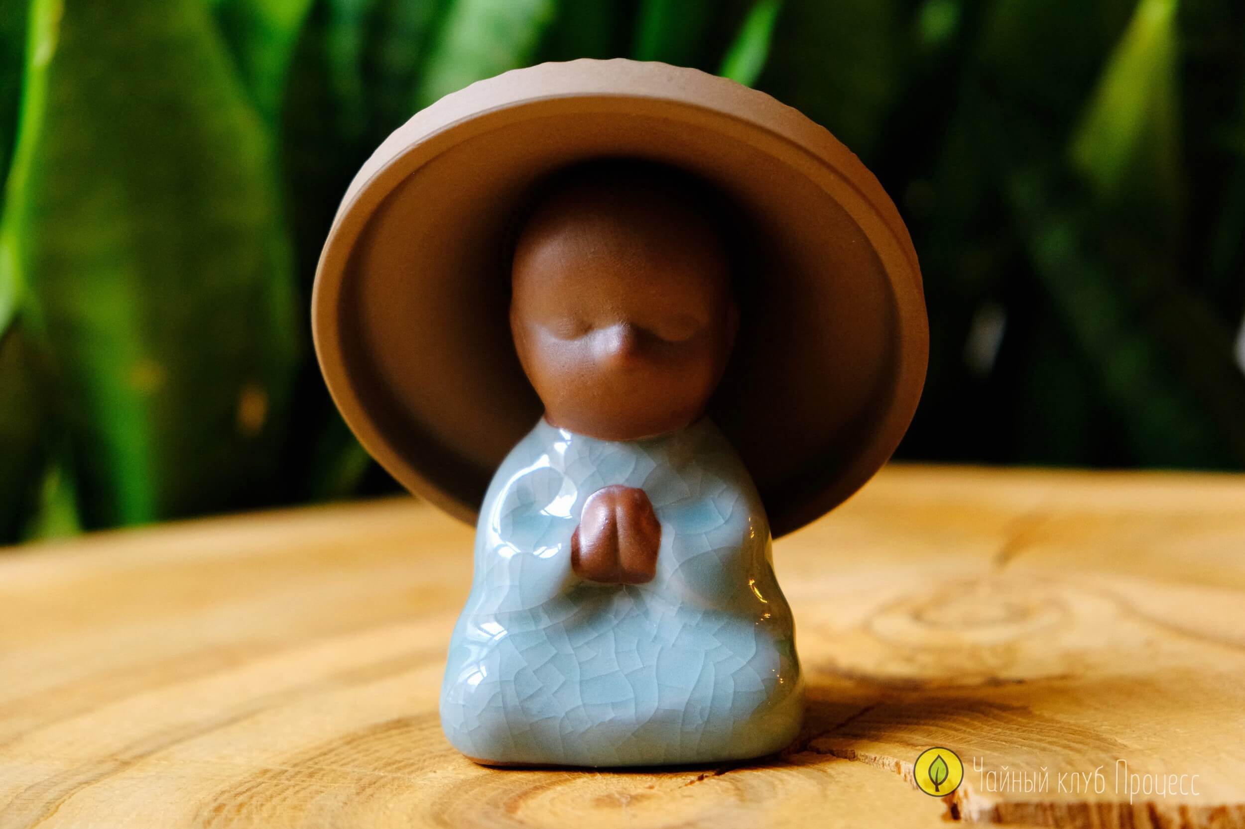 Фигурка-сито «Монах в шляпе»