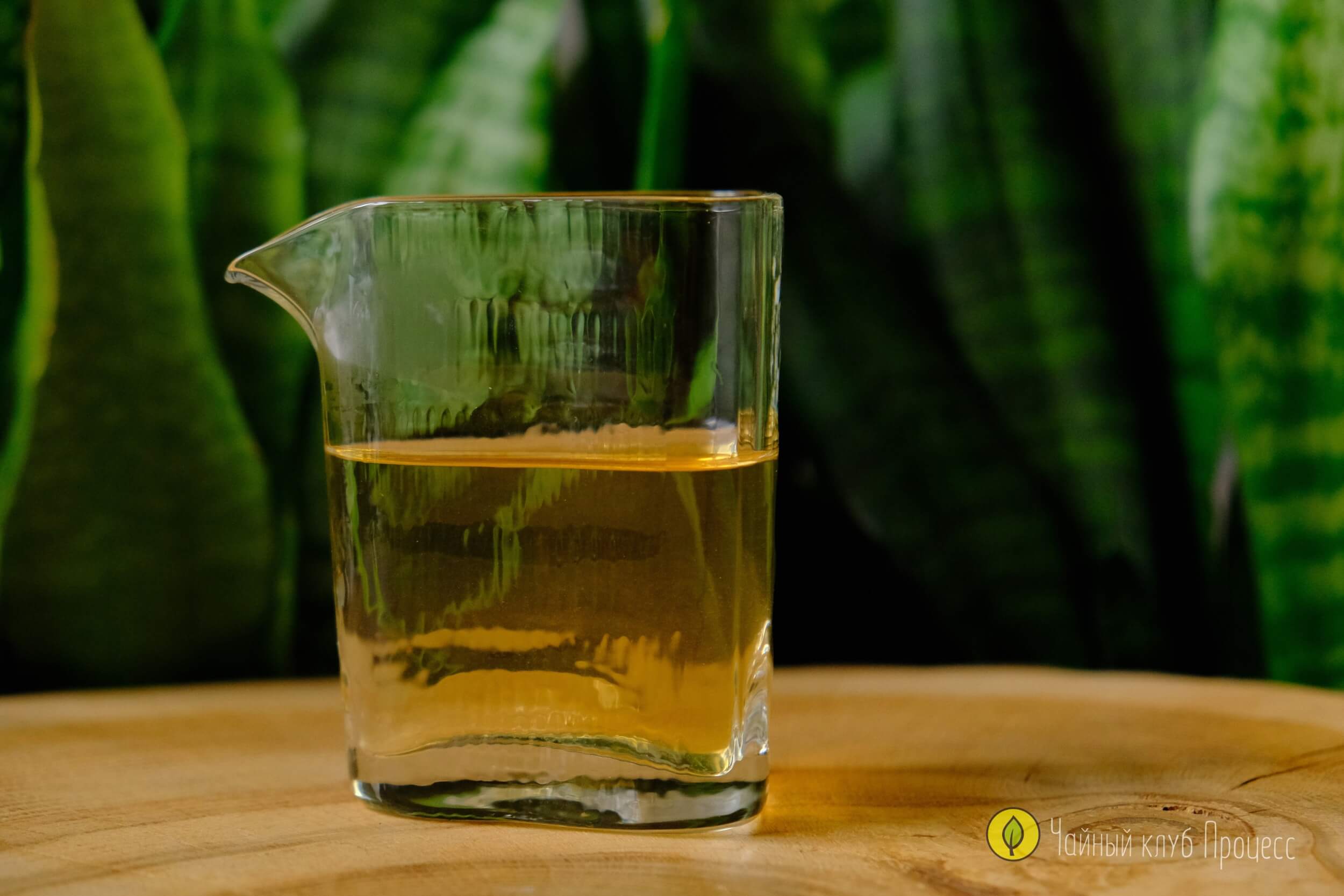 Чахай треугольный из фактурного стекла (150 мл)