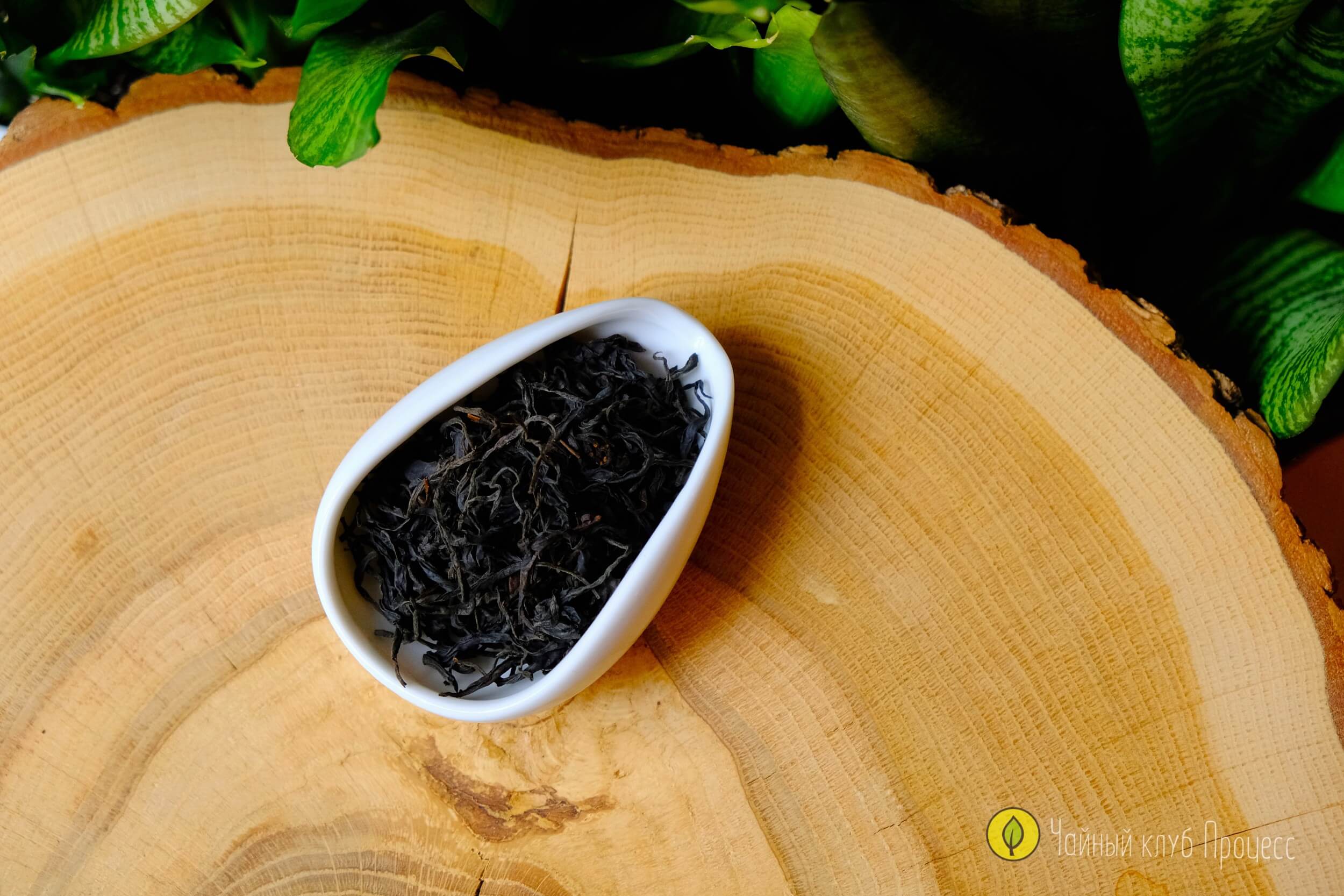 Юньнань Е Шен Хун Ча