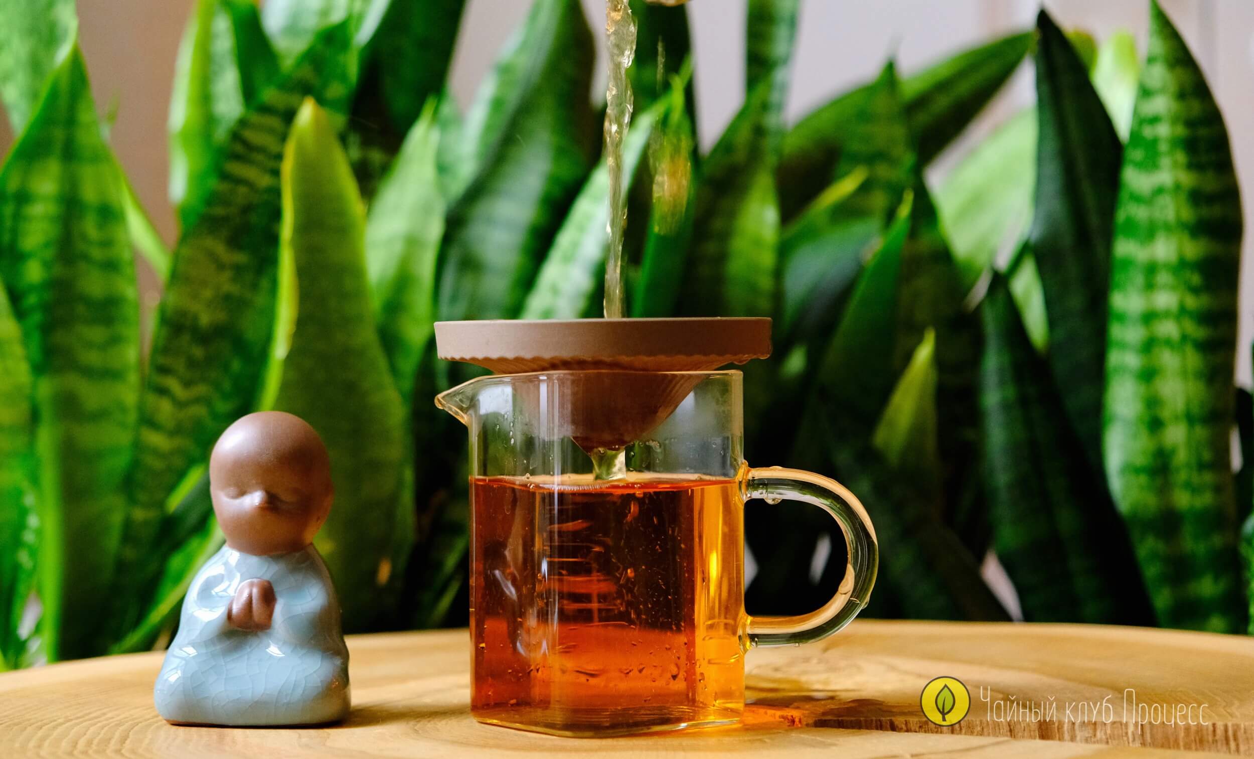 Фигурка-сито «Монах в шляпе»