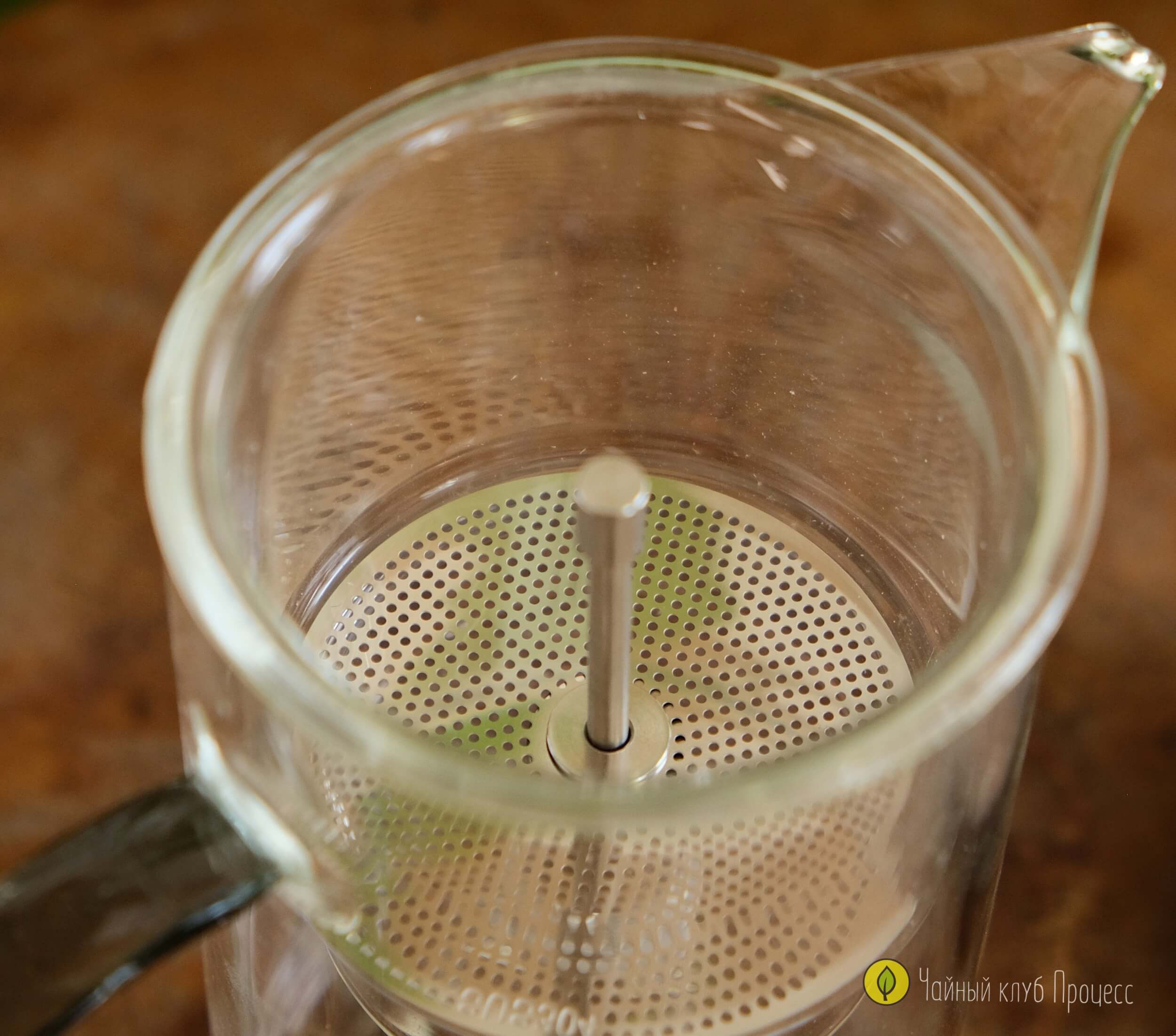 Типот стеклянный с деревянной крышкой — 750 мл