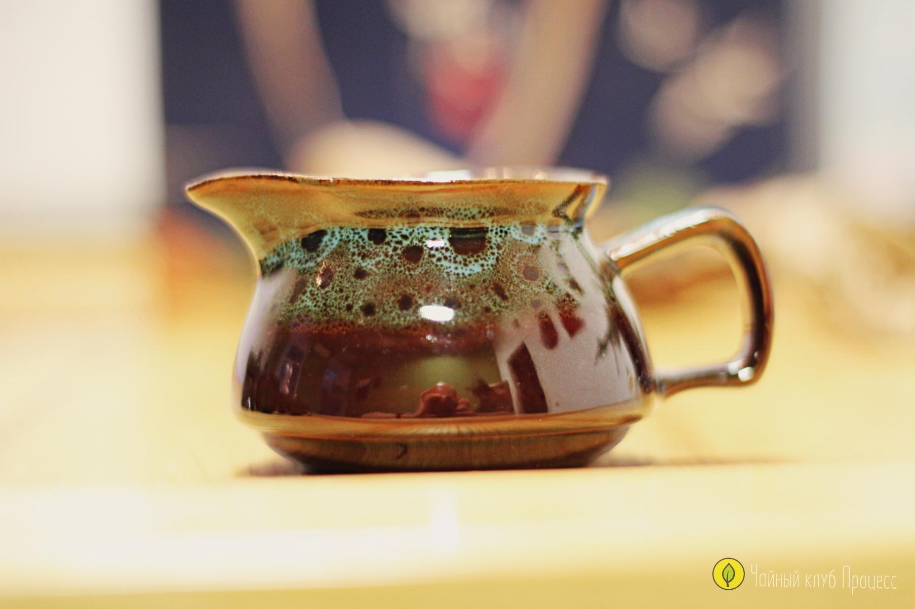 Набор посуды для чайной церемонии с карпом