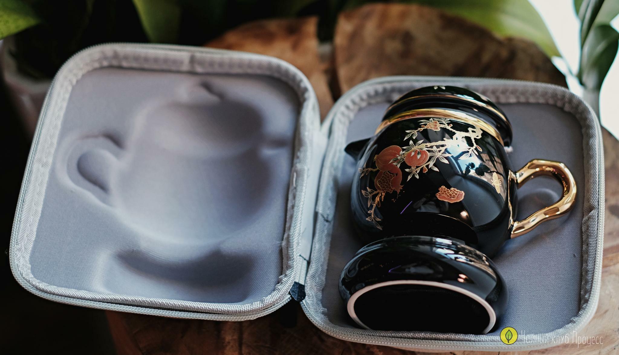 Дорожный набор посуды "Золотой гранат" в черном