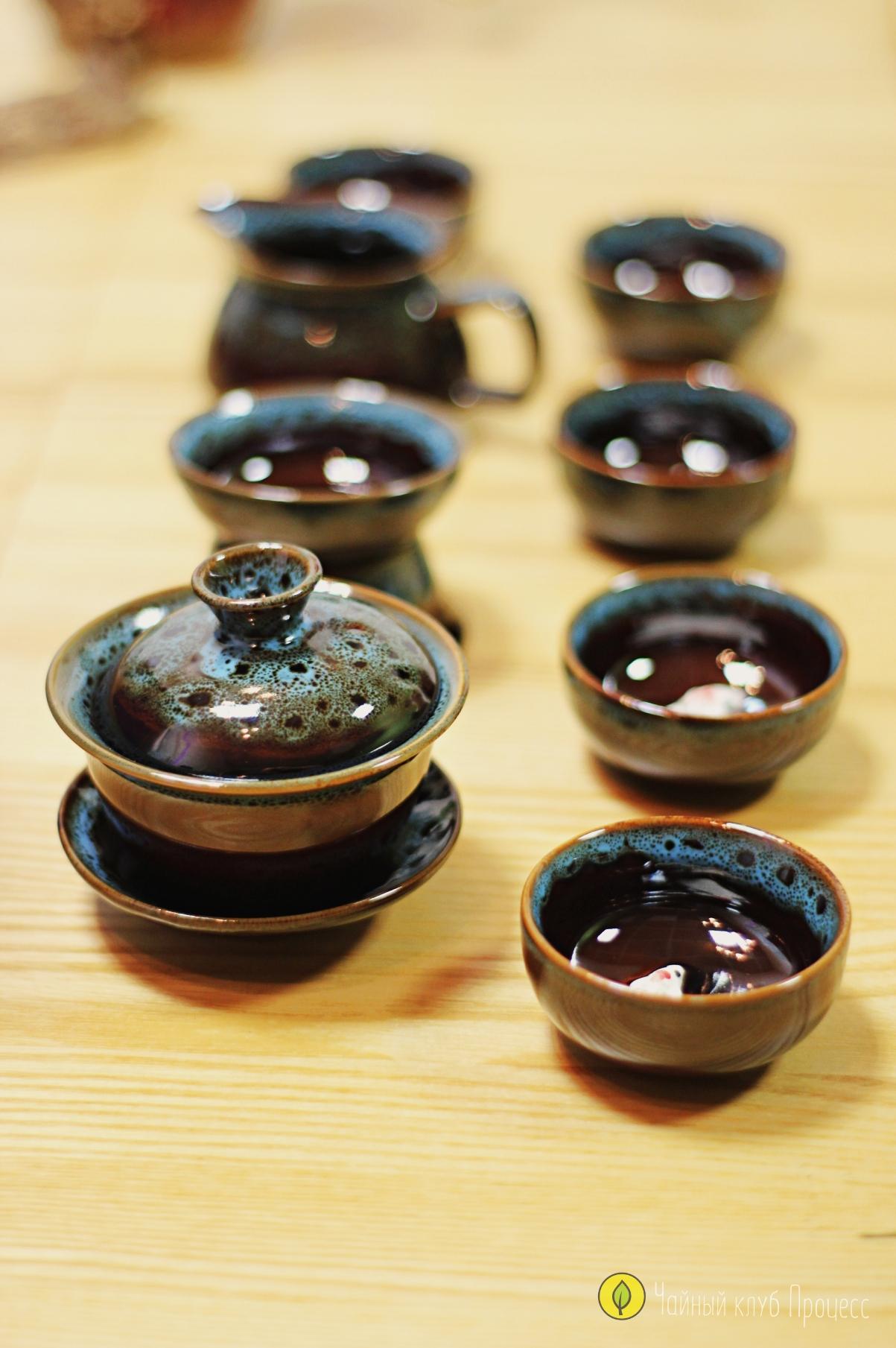 Набор посуды для чайной церемонии с карпом