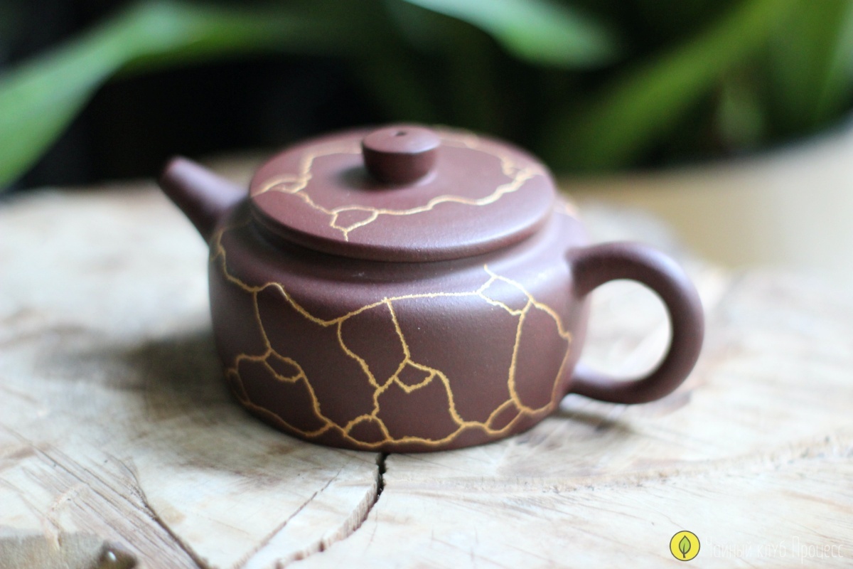 Чайник из исинской глины "Кинцуги"
