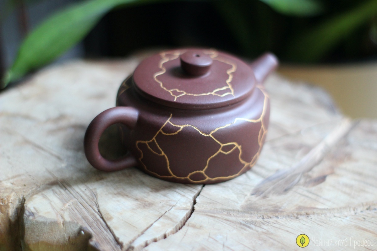 Чайник из исинской глины "Кинцуги"