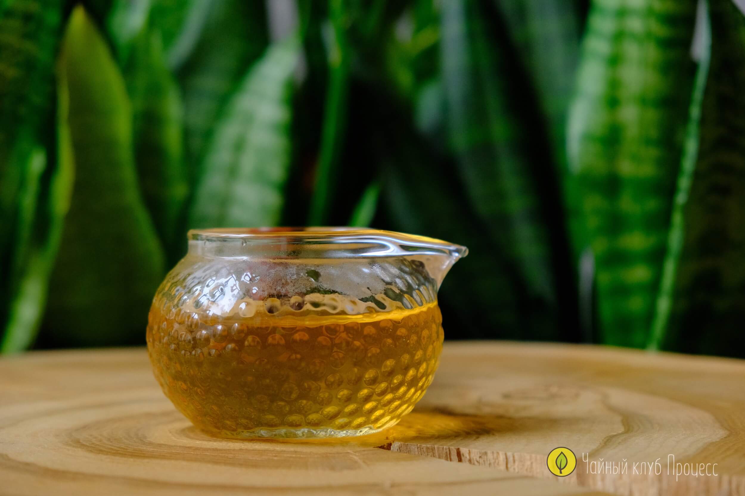 Гундаобэй из фактурного стекла с боковой ручкой, 250 мл