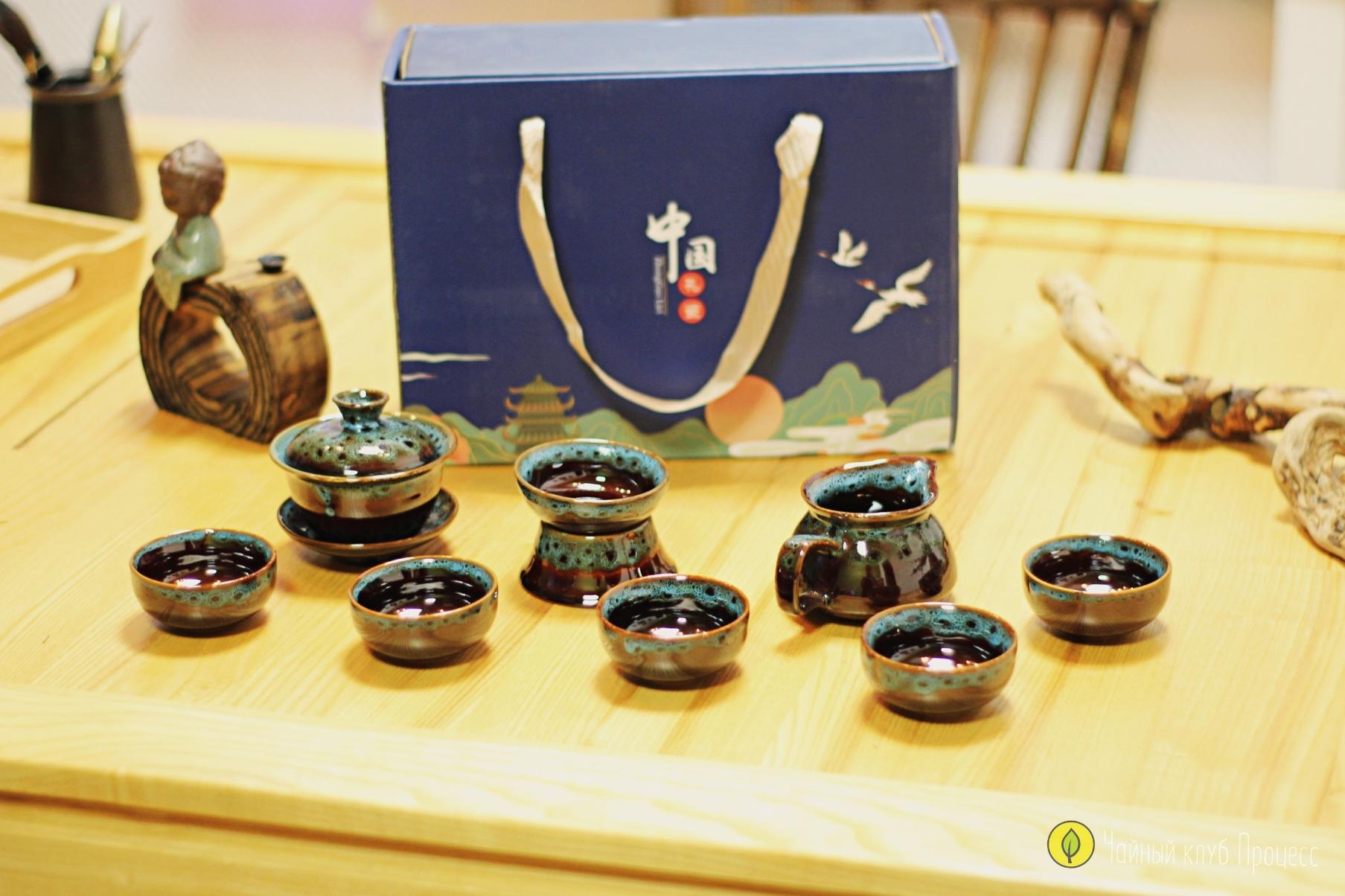 Набор посуды для чайной церемонии с карпом