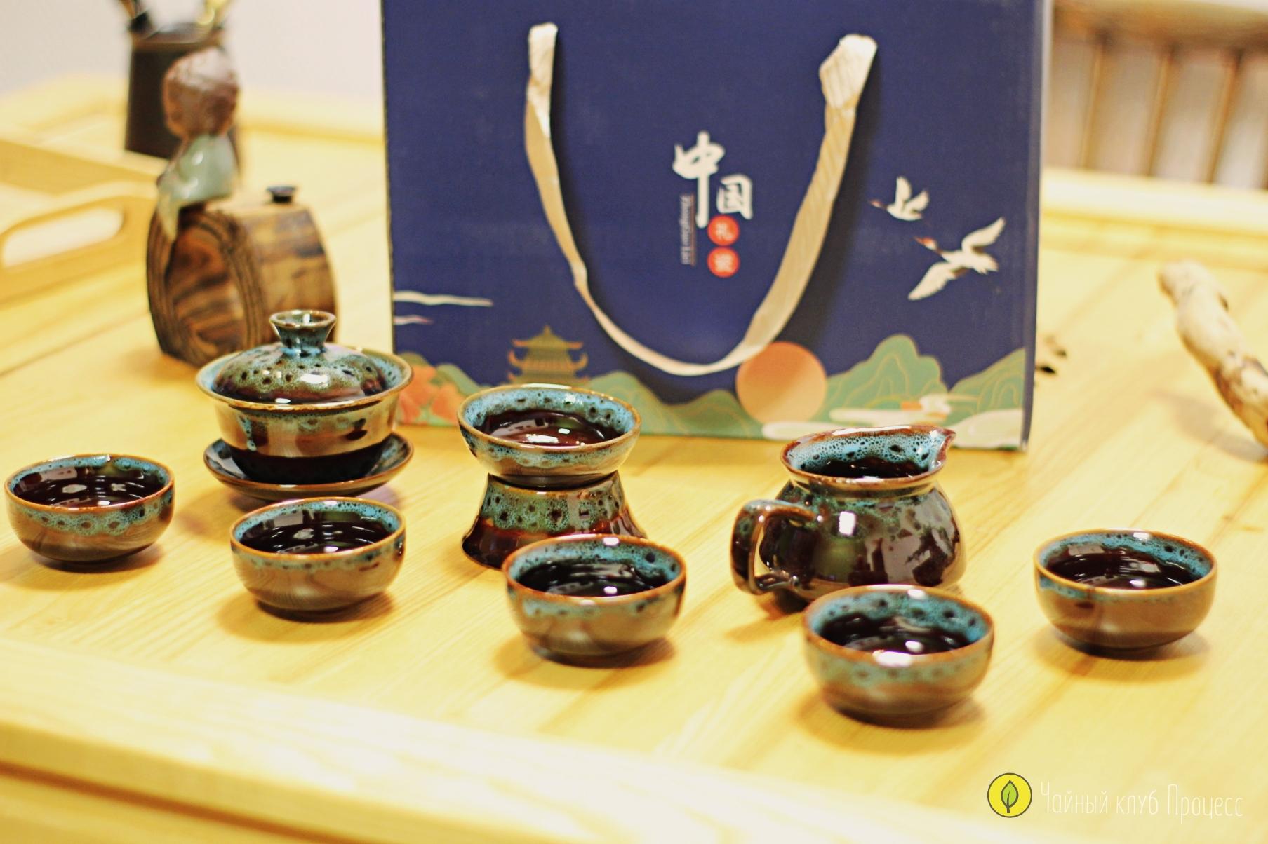 Набор посуды для чайной церемонии с карпом