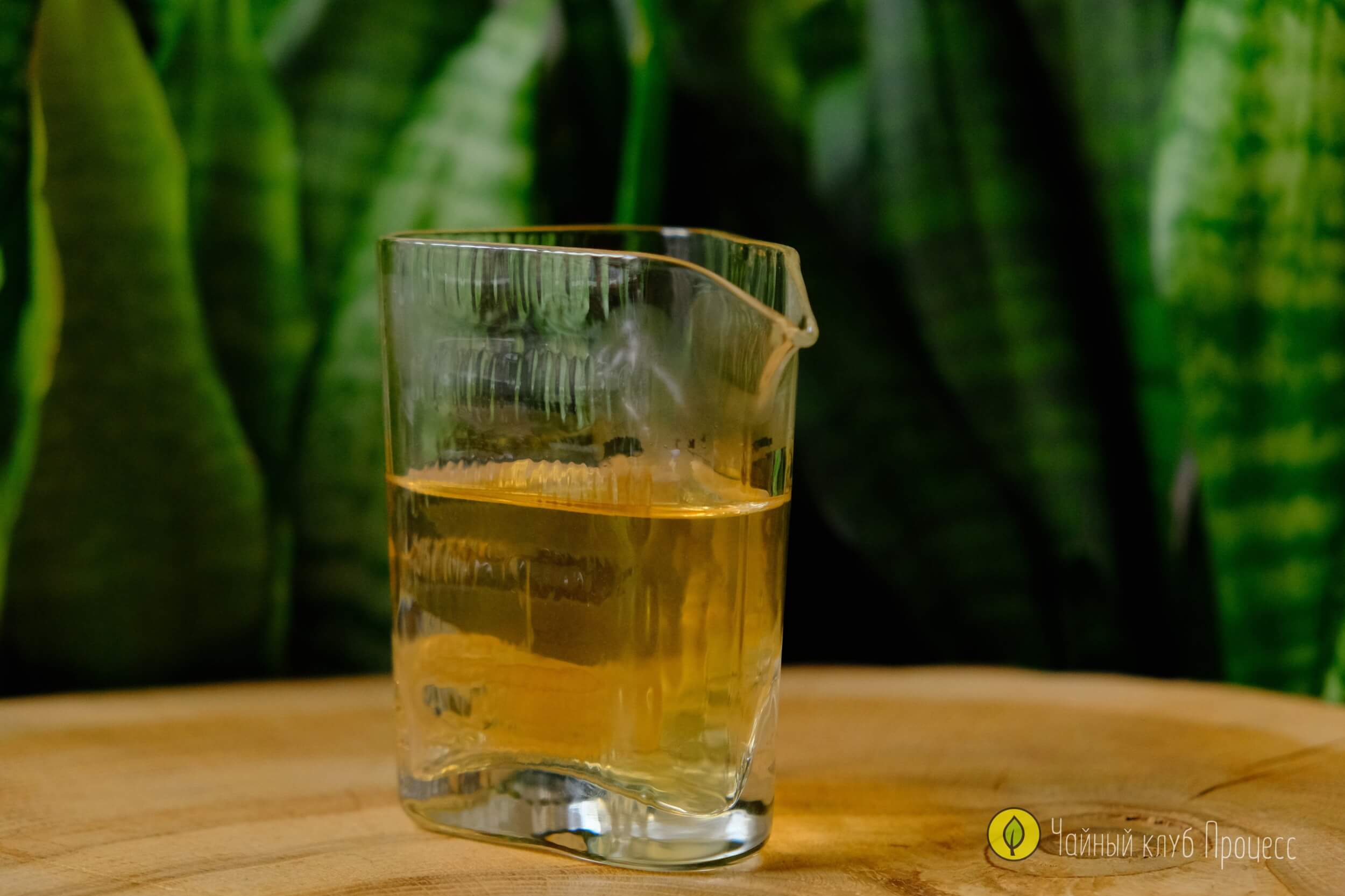 Чахай треугольный из фактурного стекла (150 мл)