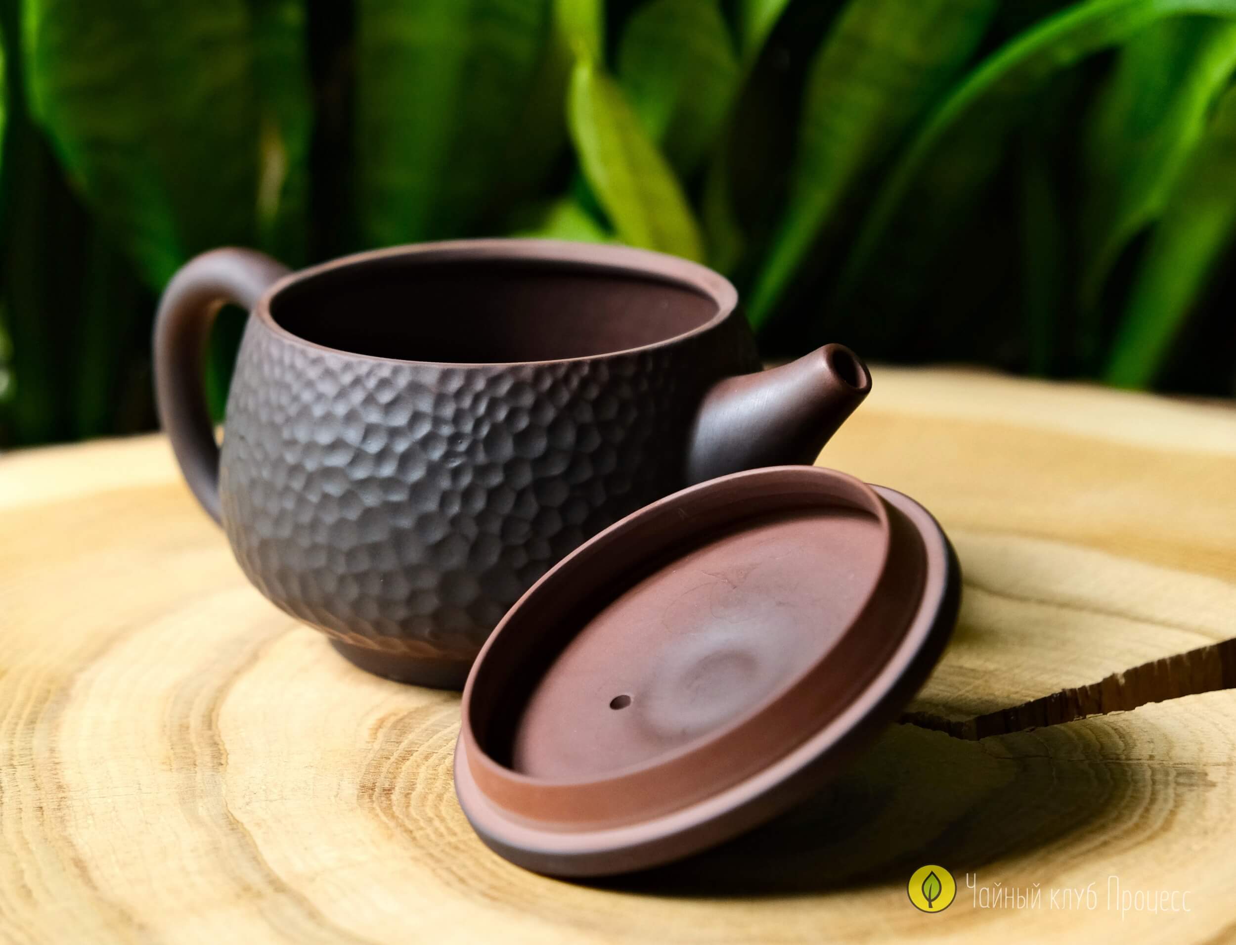 Цзяньшуйский чайник 300 мл с молоточковой текстурой
