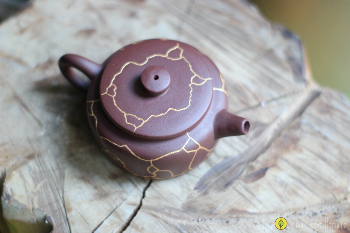 Чайник из исинской глины "Кинцуги"