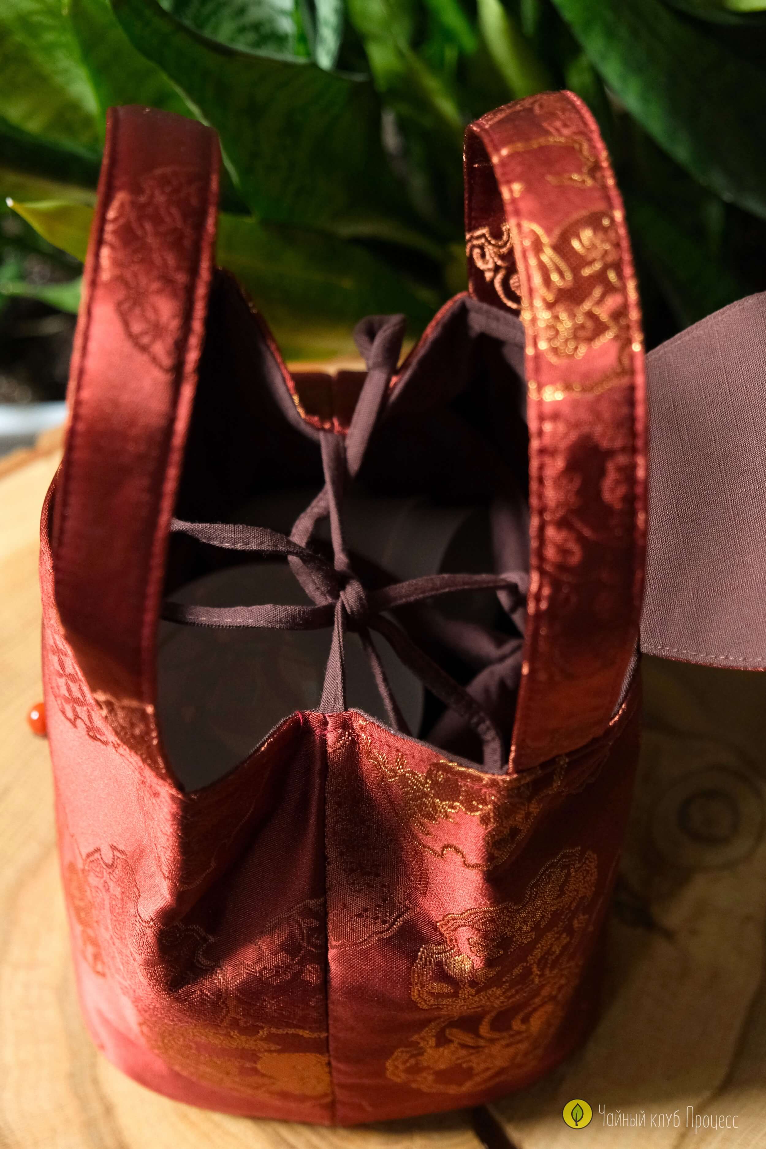 Сумка для чайной посуды «Красное золото»