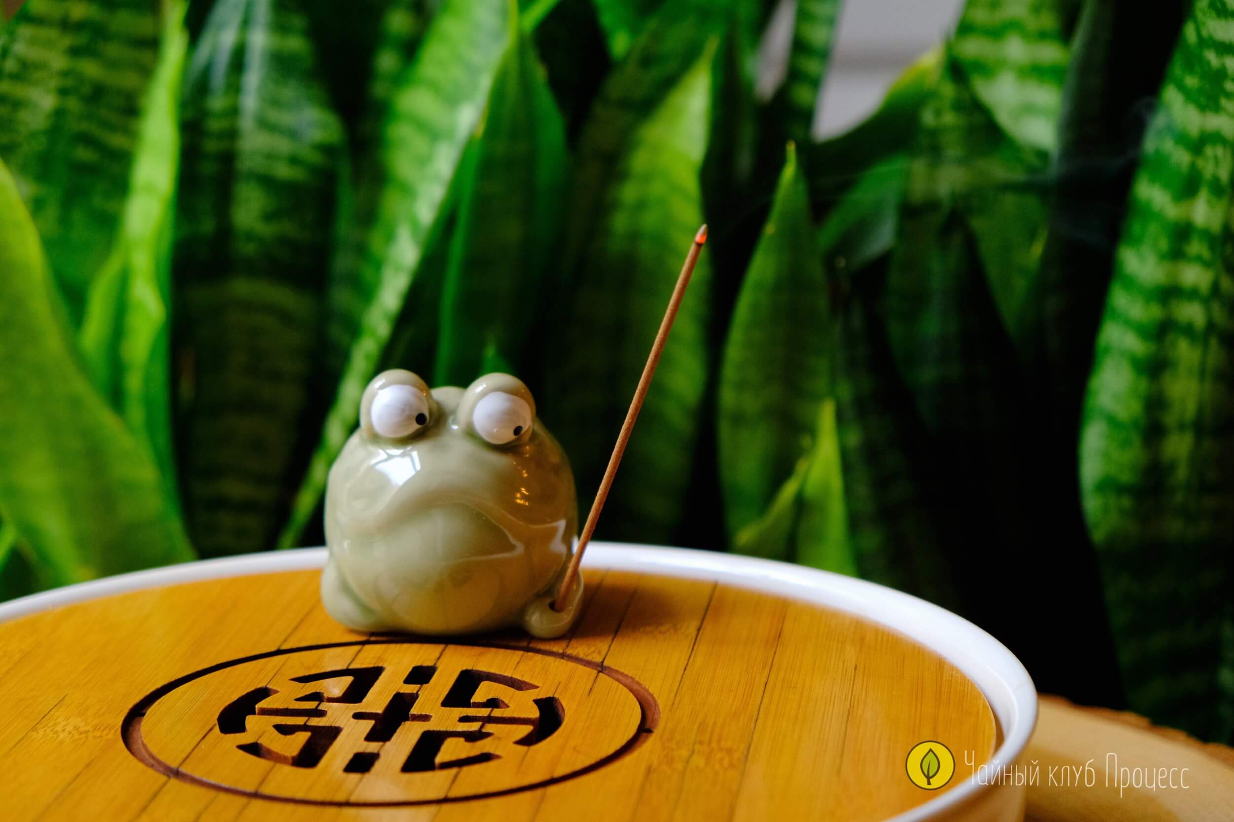 Фигурка "Жаба — держатель благовоний"