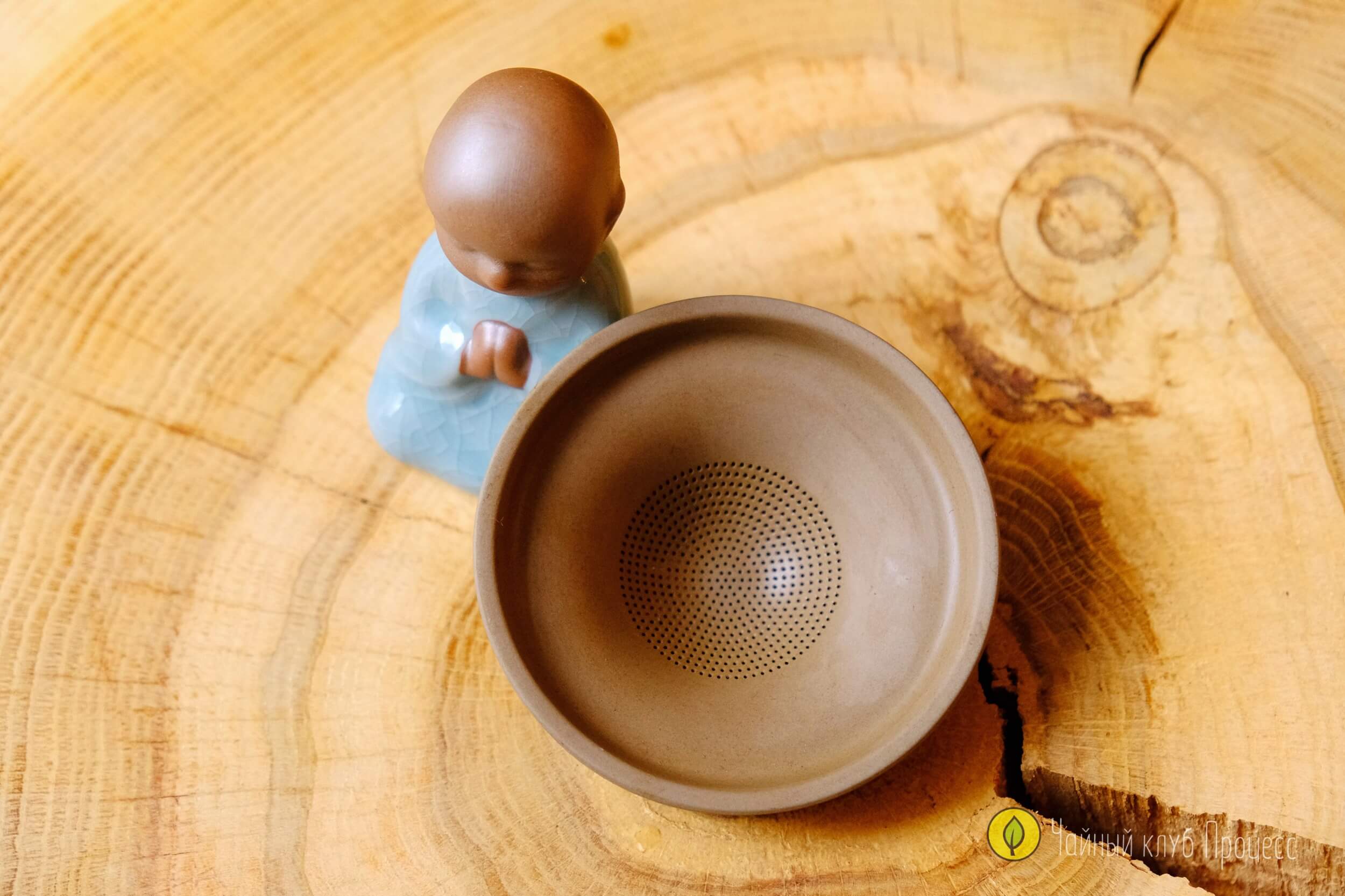 Фигурка-сито «Монах в шляпе»