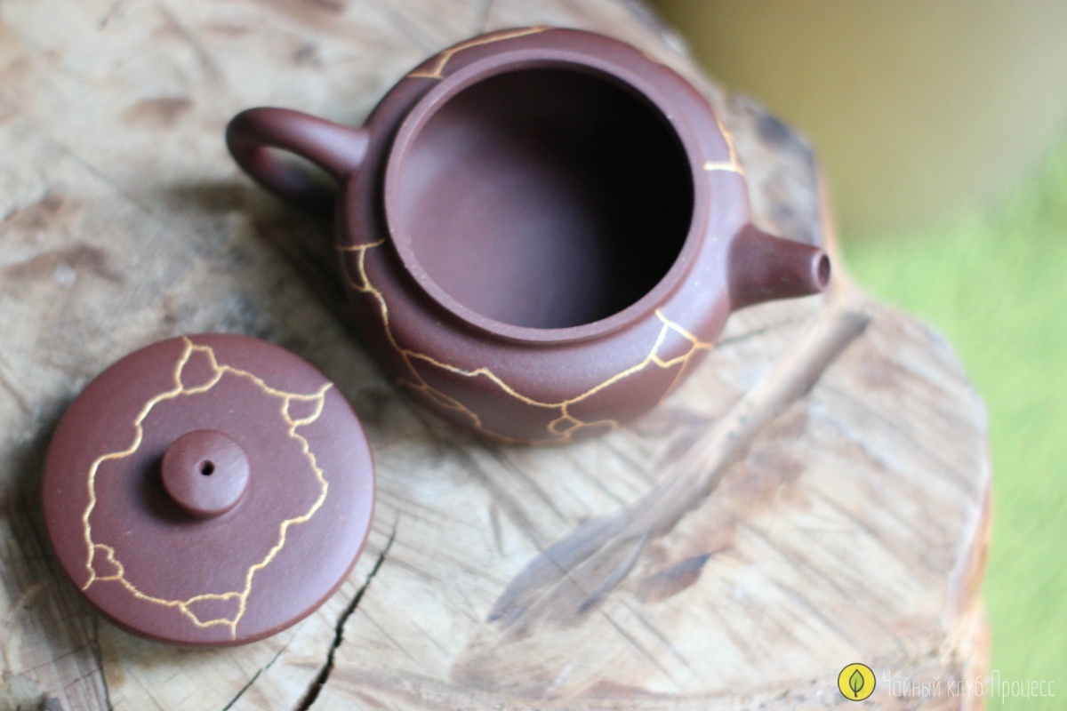 Чайник из исинской глины "Кинцуги"