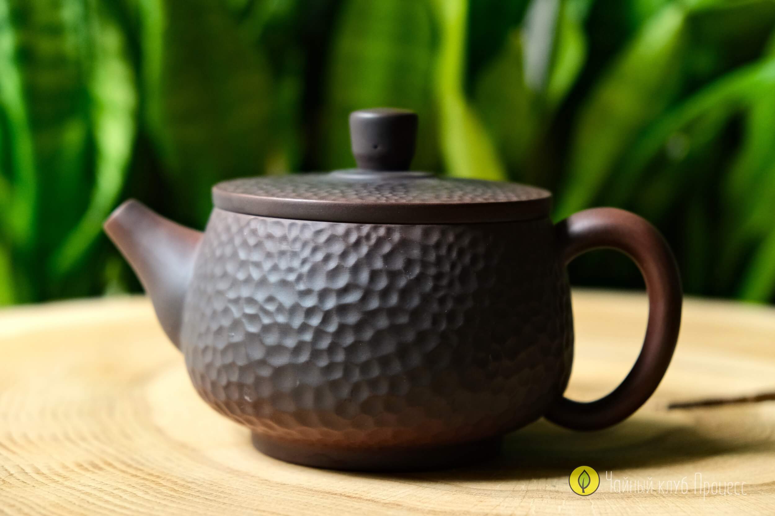Цзяньшуйский чайник 300 мл с молоточковой текстурой