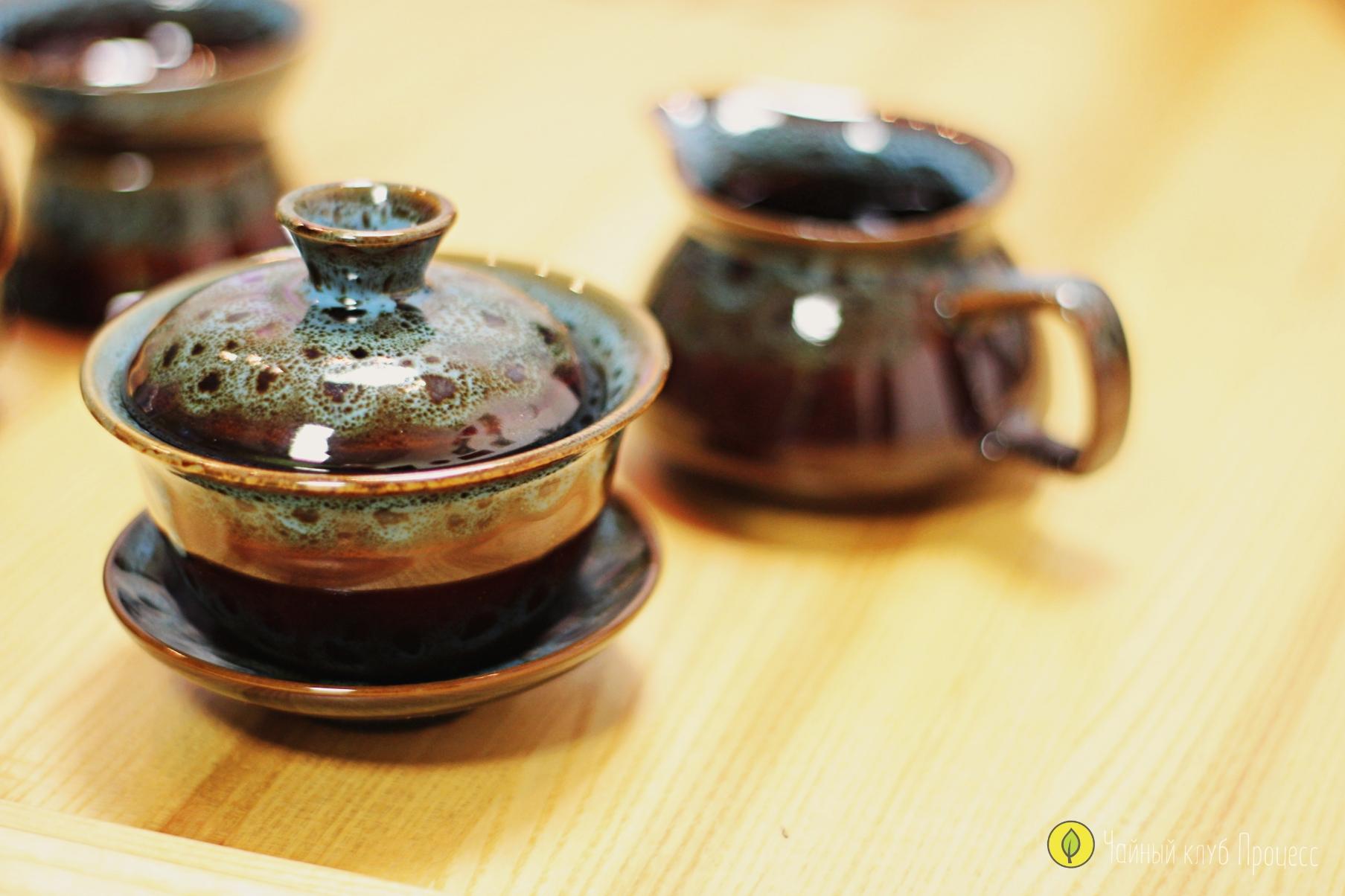 Набор посуды для чайной церемонии с карпом