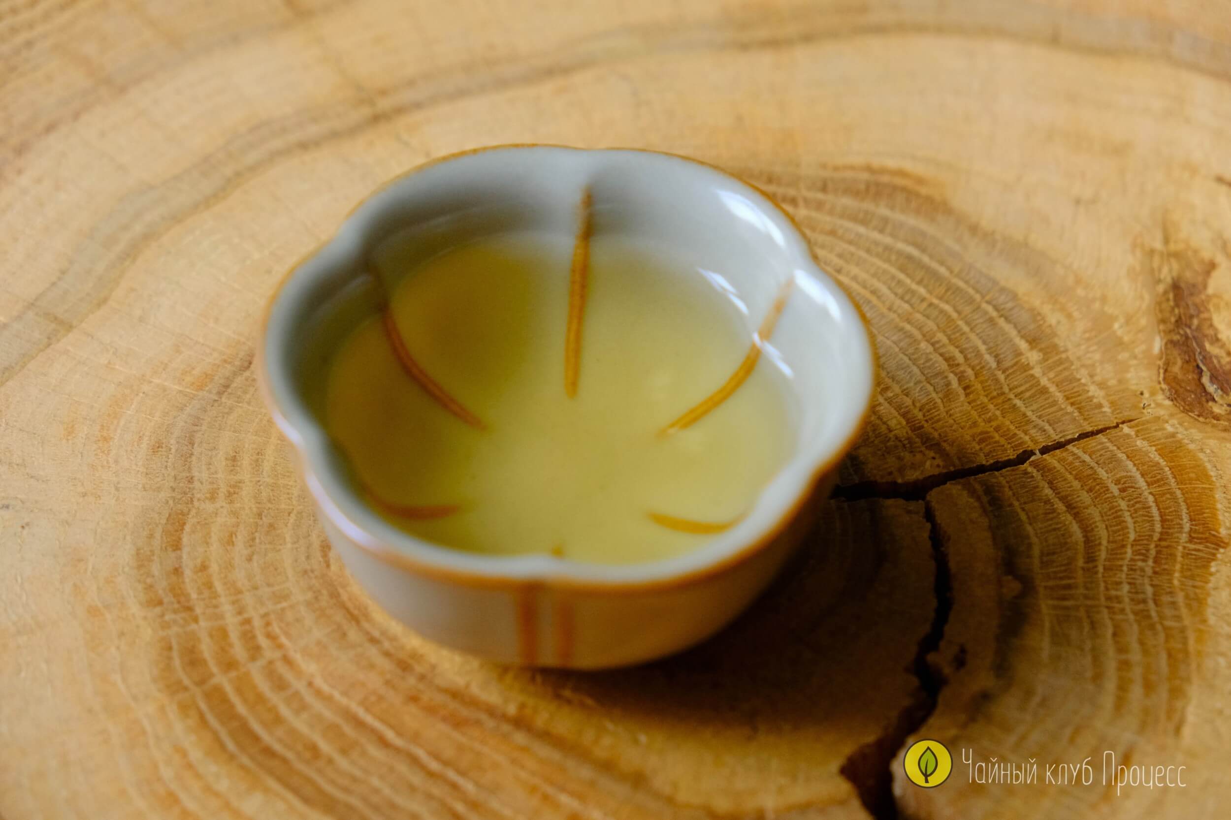 Пиала жу яо «Мэйхуа», кремовая