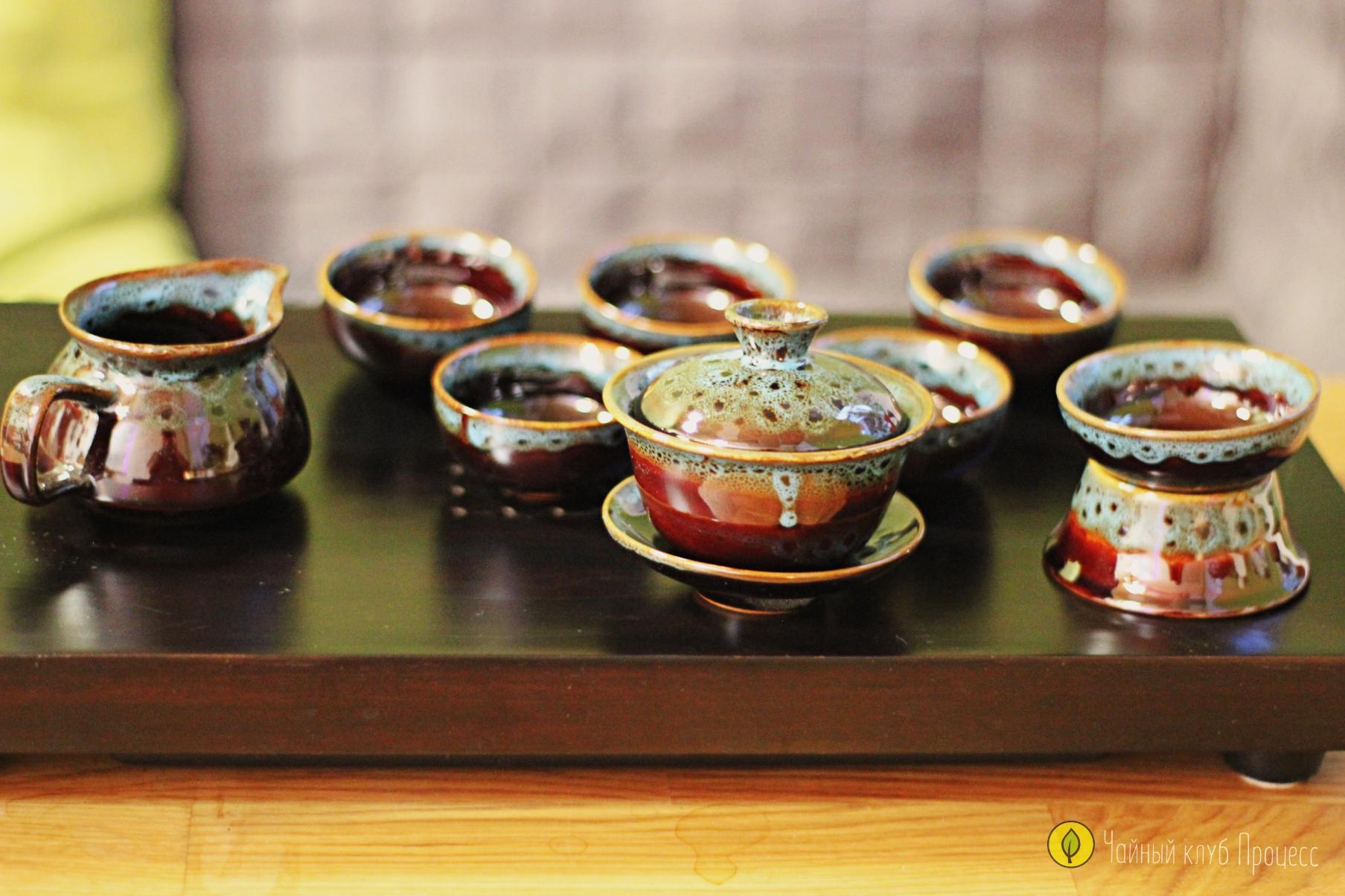 Набор посуды для чайной церемонии с карпом