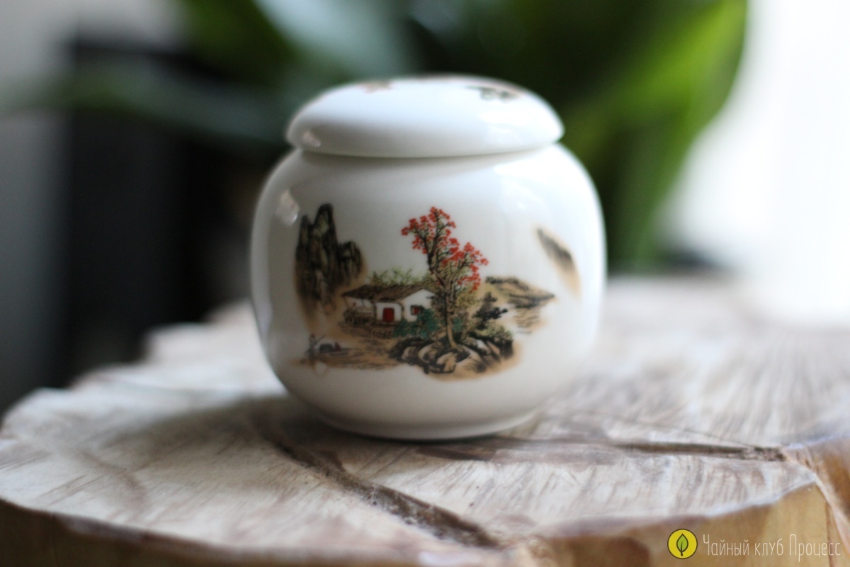 Керамическая чайница для хранения чая
